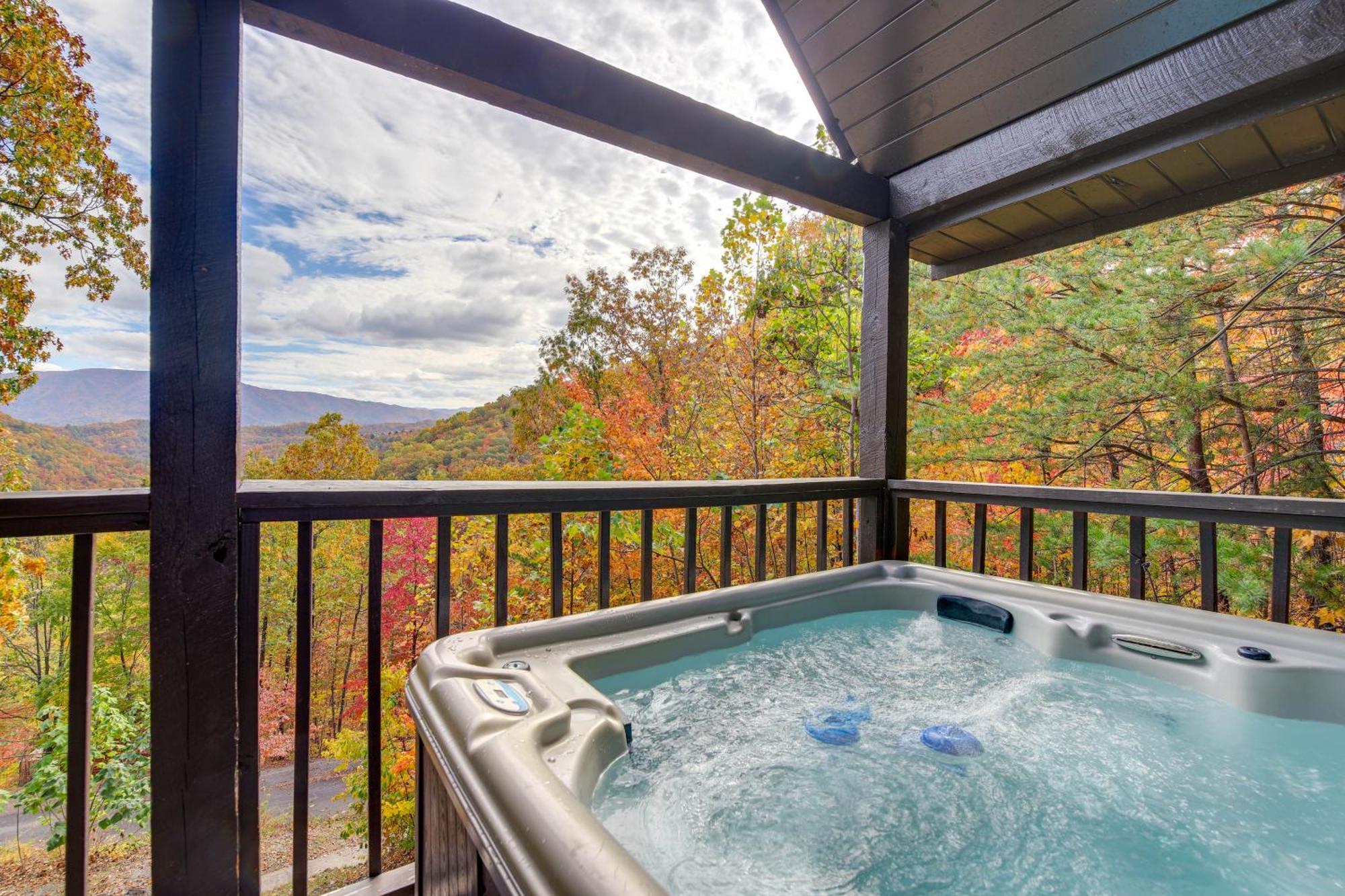 Above And Beyond Pigeon Forge Cabin With Prime Views! Extérieur photo