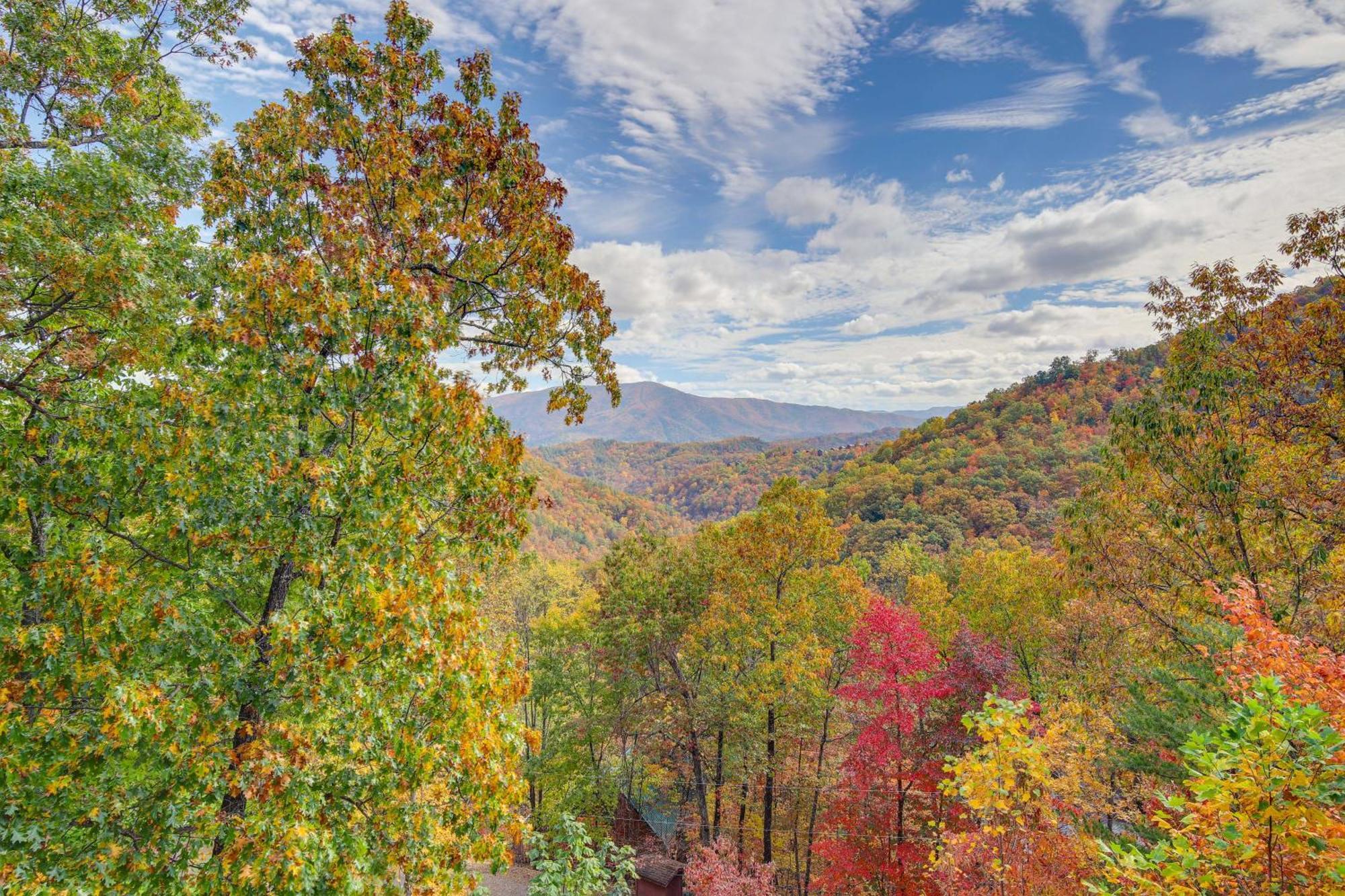 Above And Beyond Pigeon Forge Cabin With Prime Views! Extérieur photo